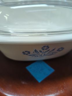 Large corningware cornflower 4 quart covered pot