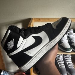 Jordan 1 High ‘85 (Black & White)