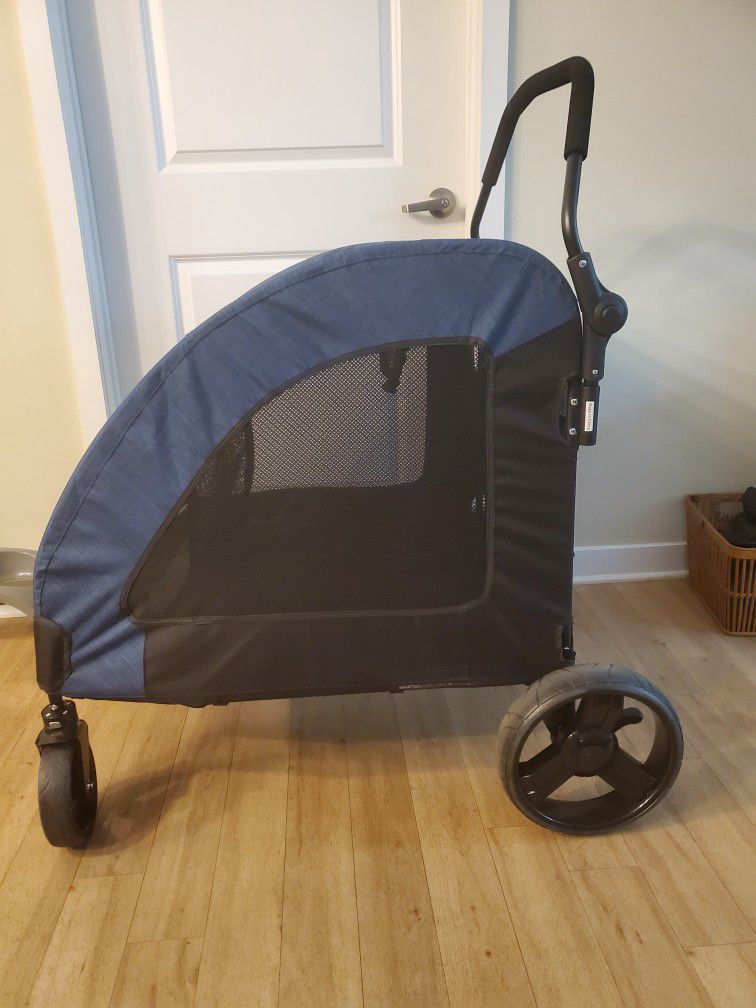 Dog Stroller In Perfect Condition 