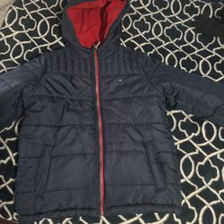 tommy hilfiger puffer SIZE L YOUTH