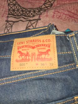 New Men's Levi's in blue