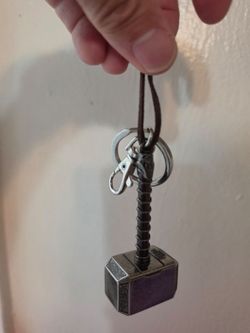Thor Movie Metal Mjolnir Hammer Keychain