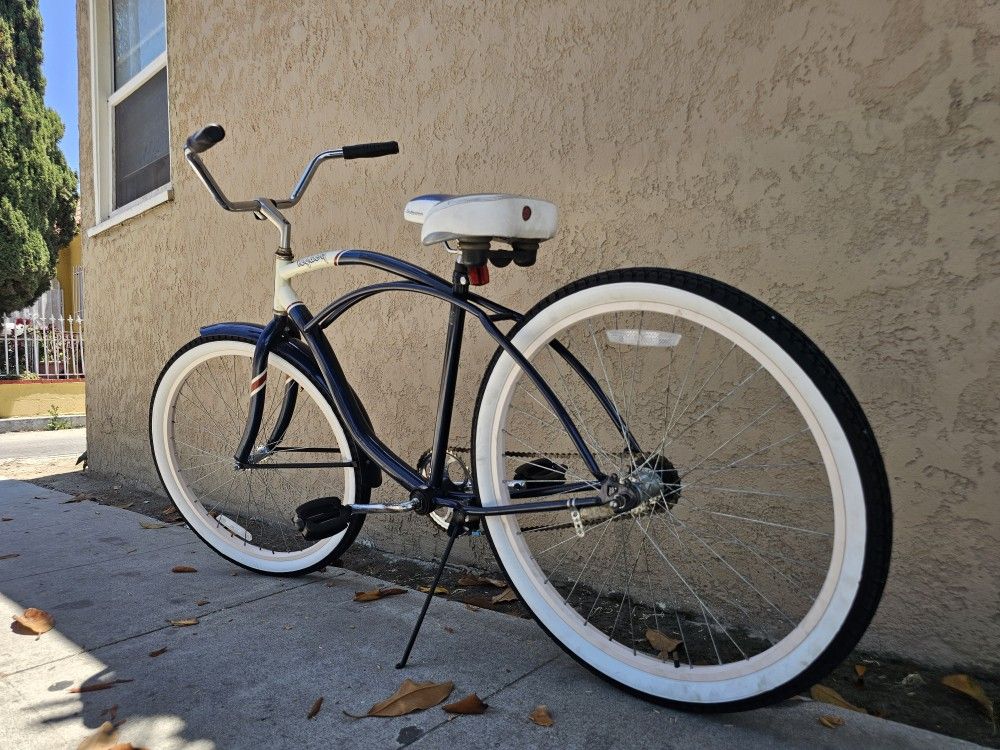 Schwinn Legacy 26 Inch Beach Cruiser Bike $150