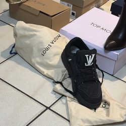 Lote grande de ropa y zapatos para negocio 50+ piezas