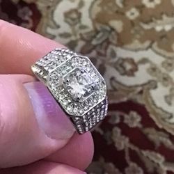 Men’s Ring Very Beautiful Ring Size 12.1/2