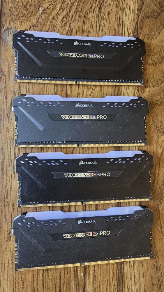 Vengence Pro Rgb Ram 8gb (4gb)