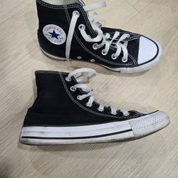 Size 6 Womens Converse 