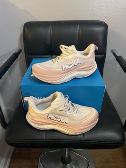 Hoka Sky flow size 6B Women’s $95