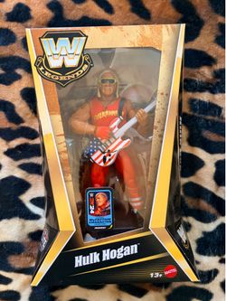 WWE / WWF ELITE HULK HOGAN FIGURE