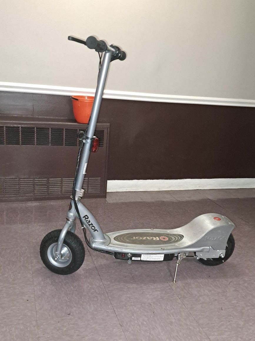 Electric Scooter 325 Watt