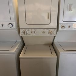 Kenmore 220v Electric Stackable Washer & Dryer