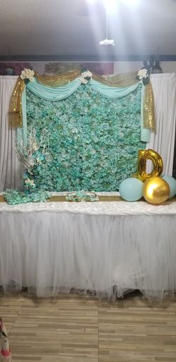 Flower wall decor (aqua green)