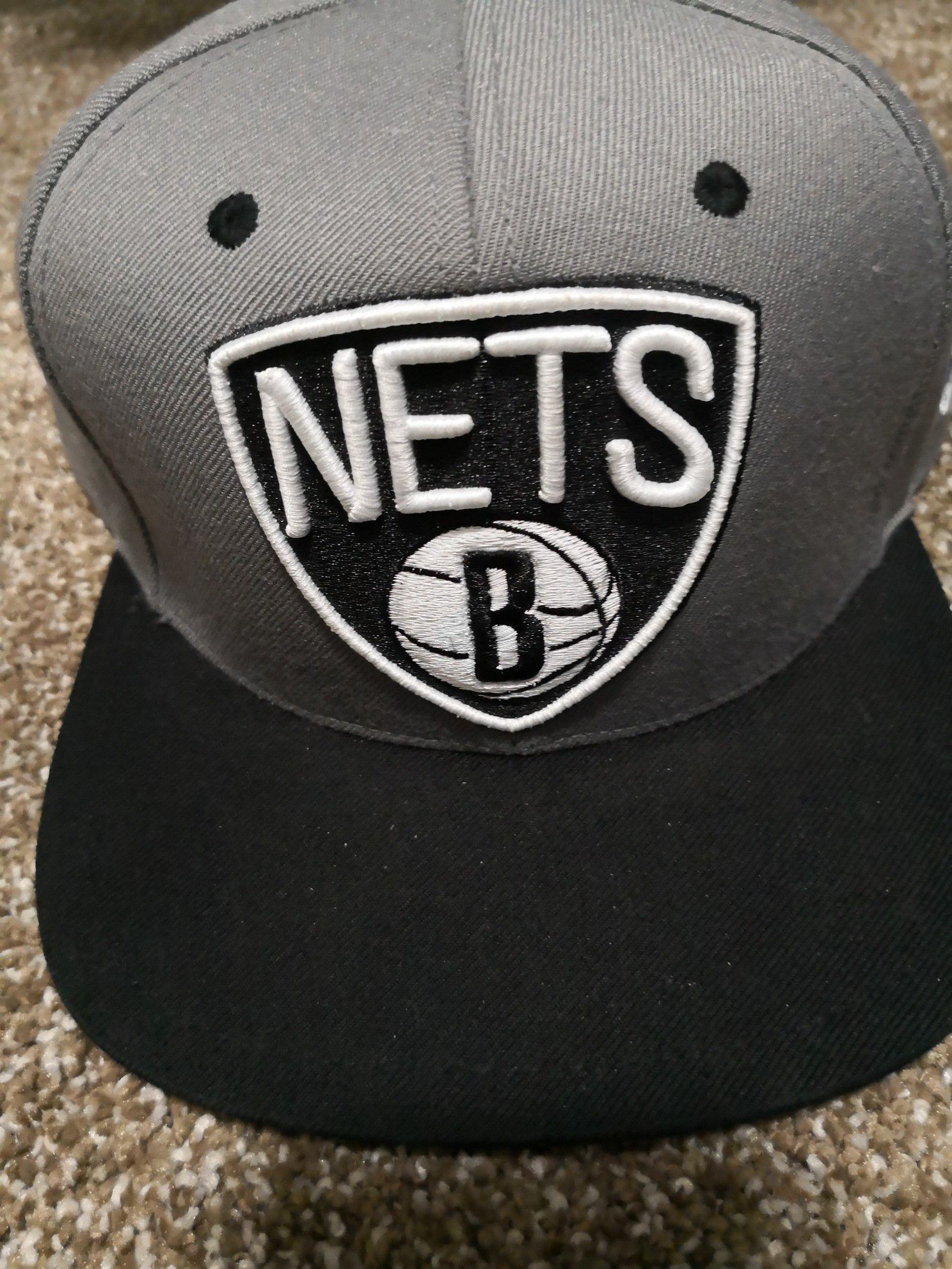 Brooklyn Nets grey Adidas NBA hat snapback