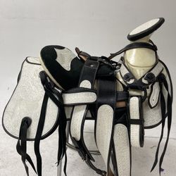 Nueva Montura Charra Bordada Con Cantinas Desmontables 