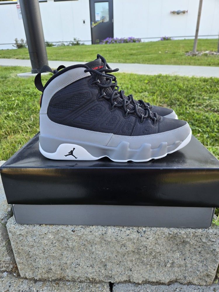 Nike Air Jordan Retro 9 Particle Grey 