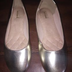 Golden Basic Editions Flats