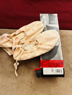 Women’s Ballet Shoes - Size 10M