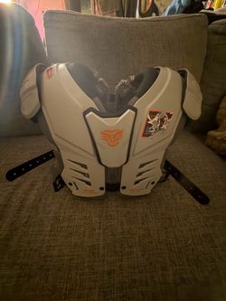 Legion shoulder pads youth large