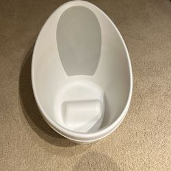 Shnuggle Baby Bath Tub