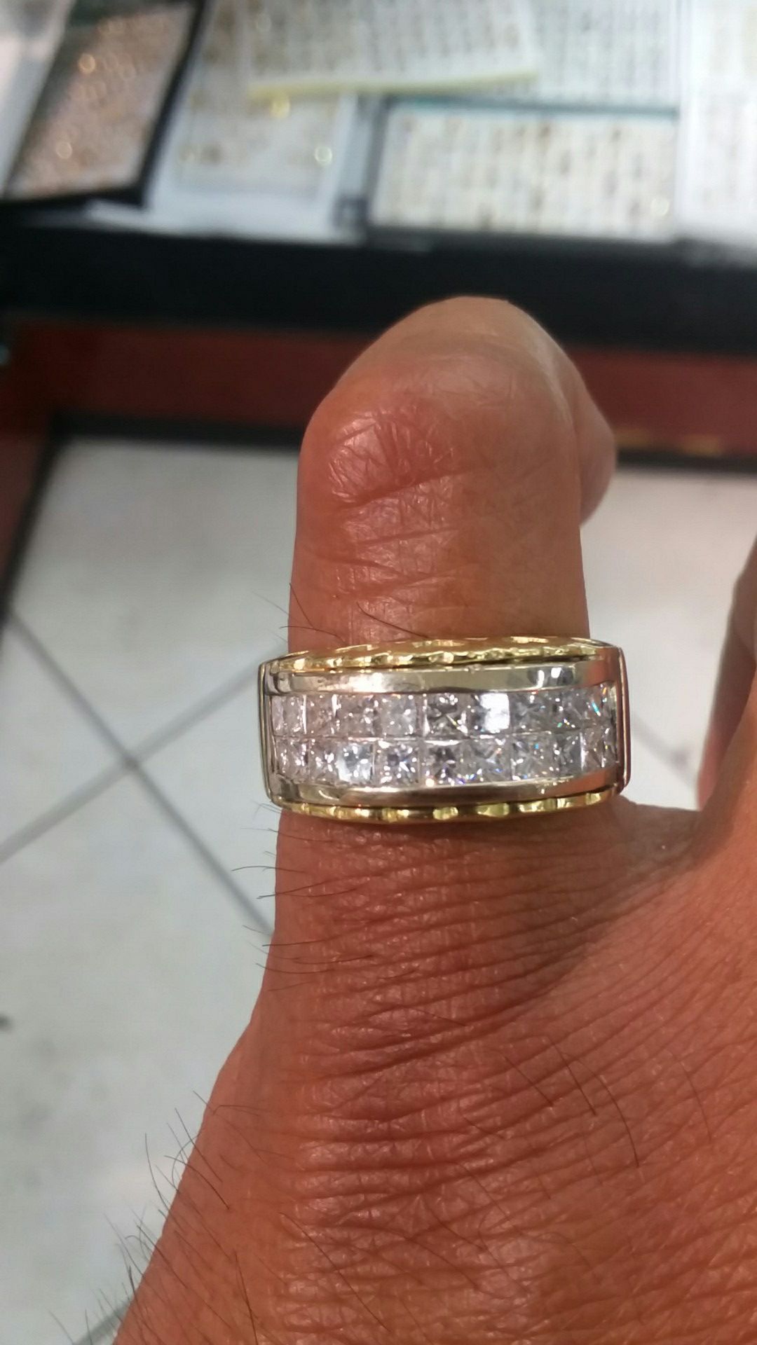 18k gold ring 16.8 grams 2 ct vs princess cut