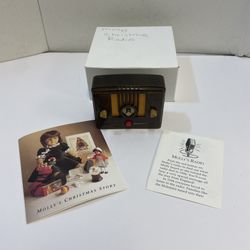Pleasant Company American Girl Molly’s Radio Christmas W/ Box Works Great
