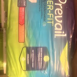 ADULT DIAPERS NEW NEVER OPEN MEDIUM $10 