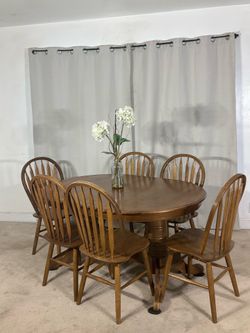 Dining Table with 6 Windsor Chairs