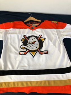 Anaheim ducks jersey size 52 80$