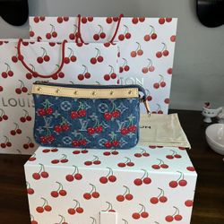 Louis Vuitton Takashi Murakami Pochette 