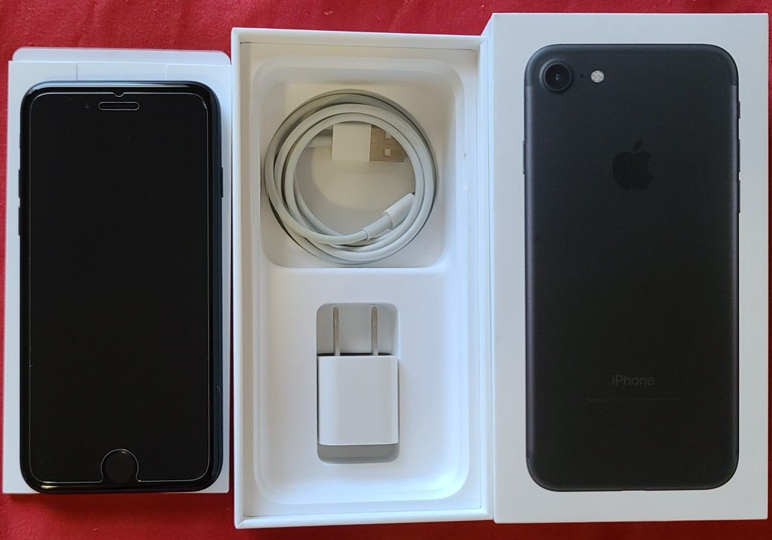 iPhone 7 Black 32G factory Unlocked Like New