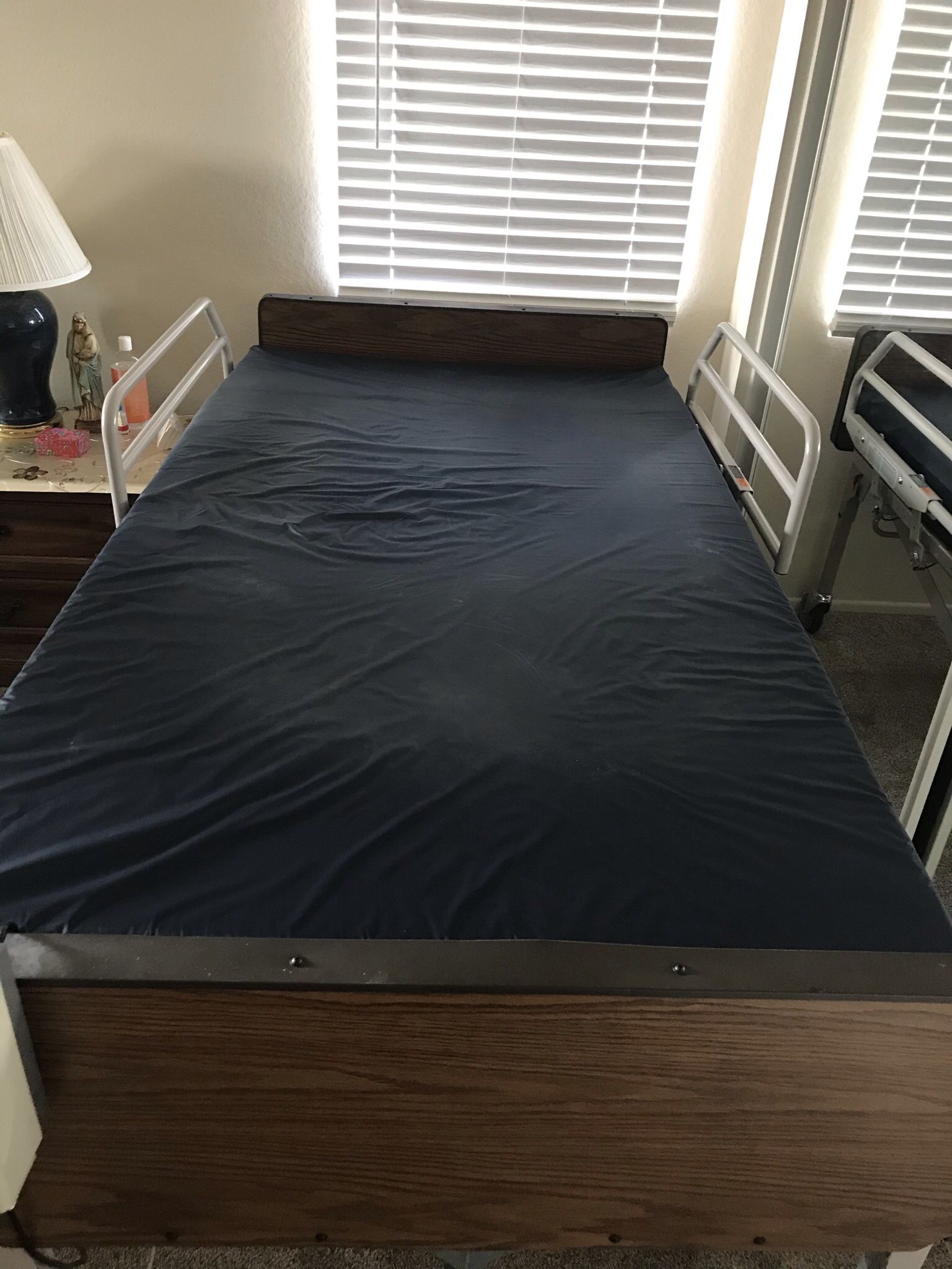 Hospital Bed With Mattress Air Mattress Topper for Sale in Laguna Niguel, CA OfferUp