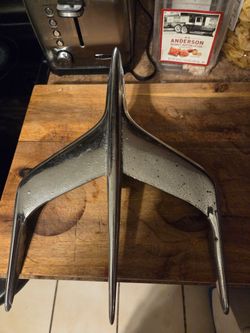 Vintage 50s hood ornament great shape