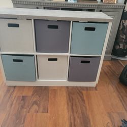 White And Gray Shelve/Cuboard