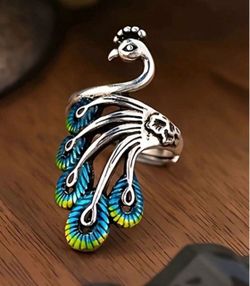 Beautiful Peacock Statement Ring for Women – Elegant Fashion Jewelry