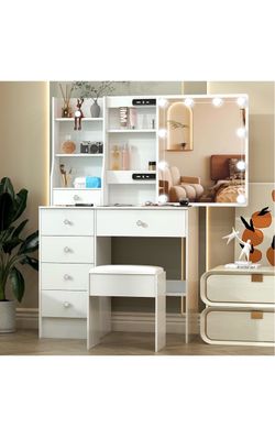 New in the box White Small Vanity Desk with Lighted Mirror, 3 Lighting Modes & Adjustable Brightness, Makeup Vanity Table with 6 Drawers and 6 Shelves