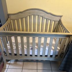 Baby crib