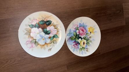 Floral Painted Porcelain Decorative Plates Set of 2