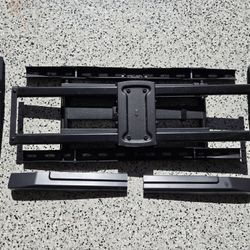 WALL MOUNT BRACKET FOR 50 INCH TO 70 INCH