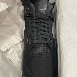 Men Jordan 4 Black cat Size 12