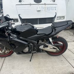 Honda CBR 600 bike is perfect 29,000 miles 2003