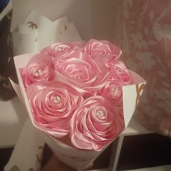 15$ Eternity Roses