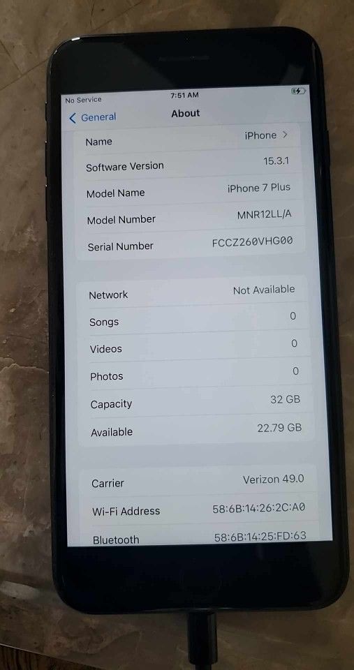 Apple Iphone 7 32gb Unlocked In Great Shape