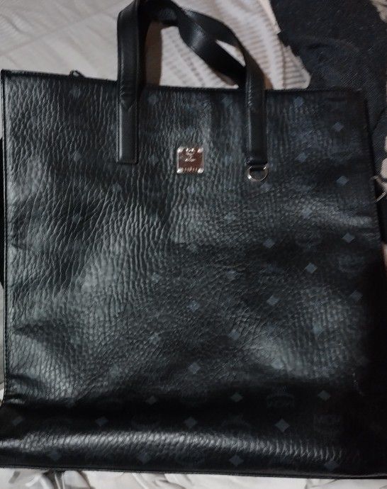 MCM Purse (Like New)