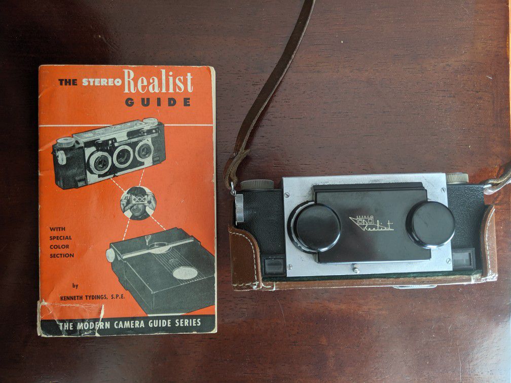 Stereo realist stereo camera MFG by The David White company