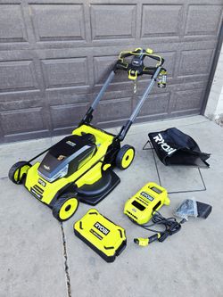 RYOBI 80V HP Brushless 30in Multi Blade Self Propelled Lawn Mower w/ 10Ah Battery & Hyper Charger