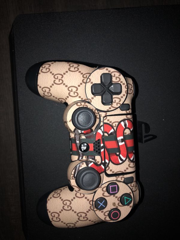PS4 CUSTOM GUCCI CONTROLLER WIRELESS for Sale in Chula Vista, CA - OfferUp