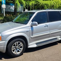 2004 Suzuki XL7 LX 