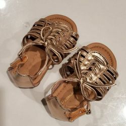 Toddler sandals size 3