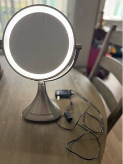 Ihome mirror/speaker and light