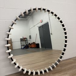 Arterior’s Home Pira Mirror